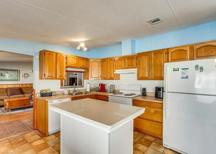 W/ Private Dock - 7 Mi To Beaches