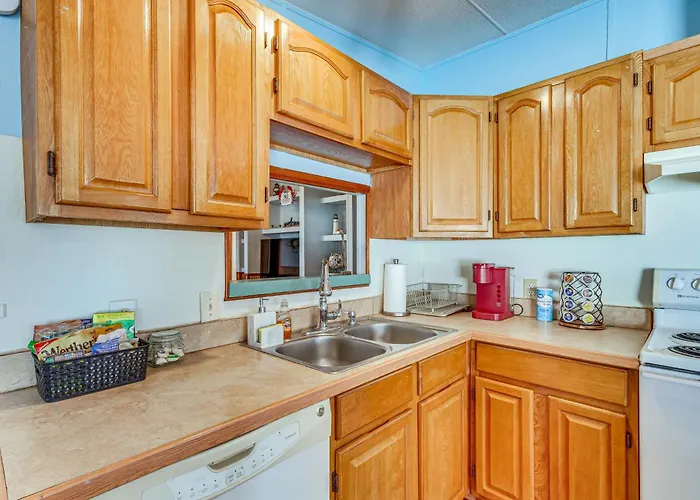 W/ Private Dock - 7 Mi To Beaches * Pensacola