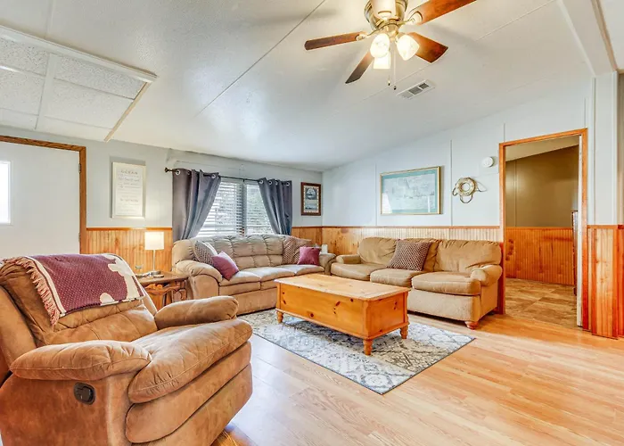 W/ Private Dock - 7 Mi To Beaches Holiday home Pensacola