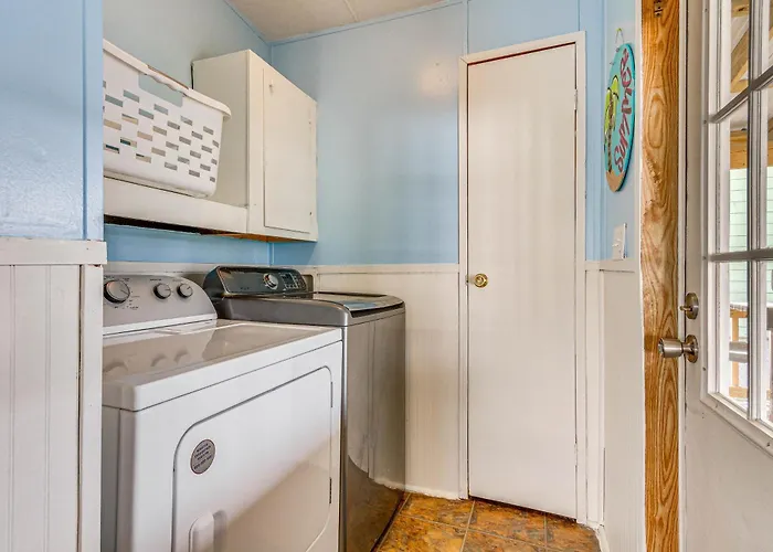 W/ Private Dock - 7 Mi To Beaches Holiday home *