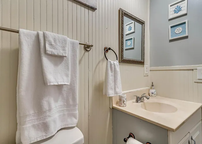 W/ Private Dock - 7 Mi To Beaches Holiday home Pensacola