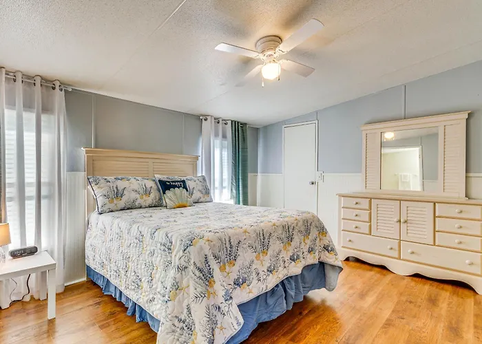 W/ Private Dock - 7 Mi To Beaches Holiday home Pensacola