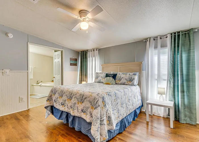 W/ Private Dock - 7 Mi To Beaches * Pensacola