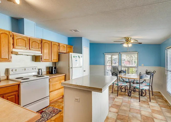 W/ Private Dock - 7 Mi To Beaches